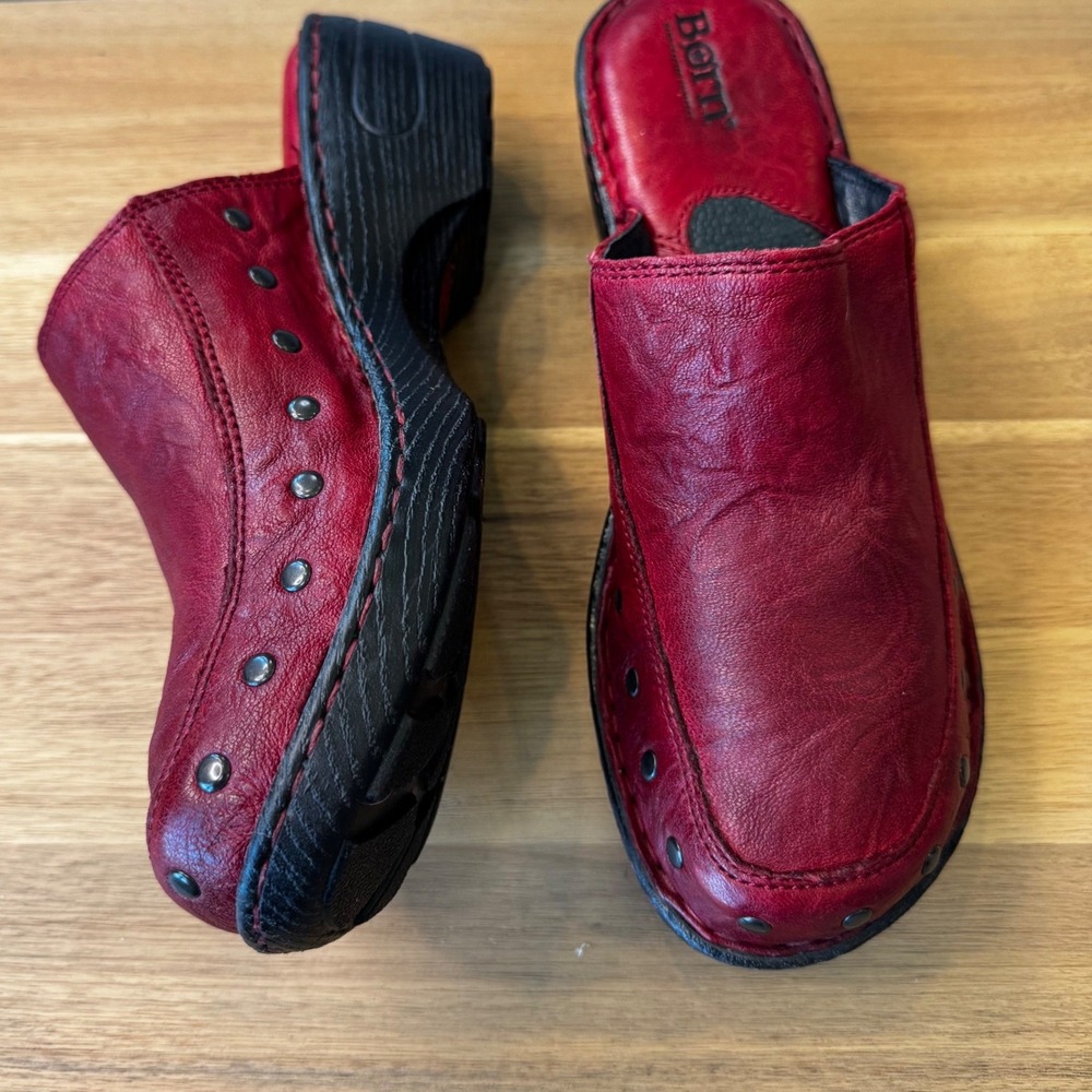 Born Women 9 EU 40.5 Red Leather Studded Clogs Mules Platform Shoes Boho Comfort